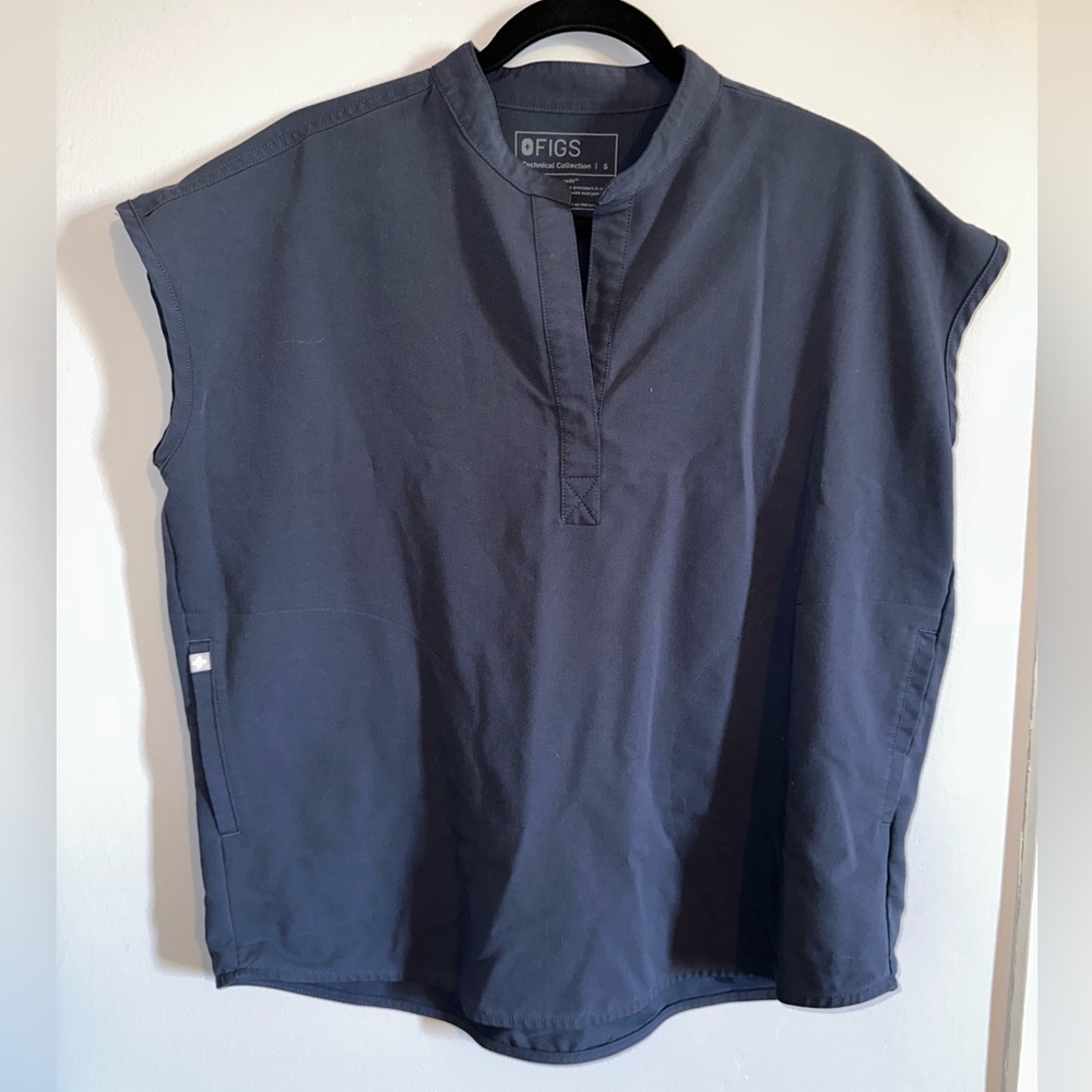 Figs Rafeala Scrub Top